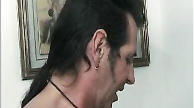 Mature Asian Moms Love Deep Throats