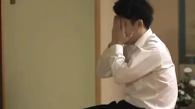 Japanese Milf Satisfies Her Boyfriend